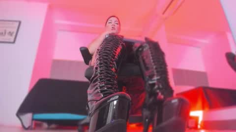 Bonnie  online show from 11.13.25