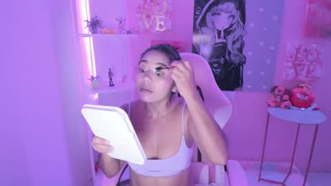 Snapshot of bonnie_benet chatting on 03.01.25 Bonnie online show from 03.01.25