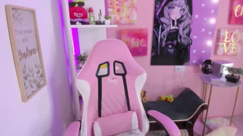 Snapshot of bonnie_benet chatting on 10.21.25 Bonnie online show from 10.21.25