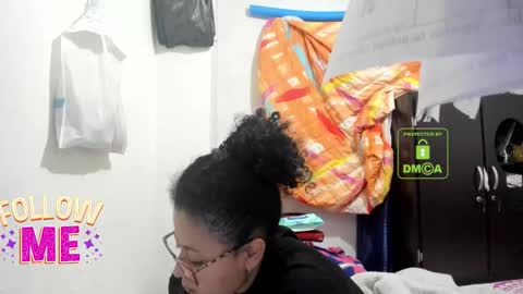 bonnie lam  hello welcome to my room I hope you have fun and you can reach your maximum pleasure here with me online show from 11.14.25