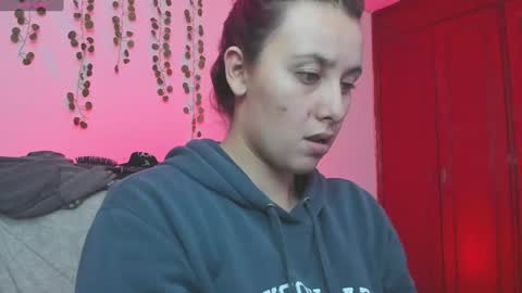 Bonnie Help me reach 500 likes online show from 12.06.24