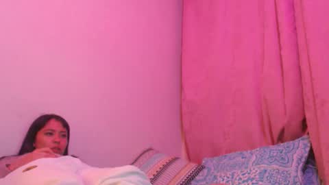 Snapshot of bonnieand_clyde22 chatting on 11.25.25 bonnieand_clyde22 online show from 11.25.25