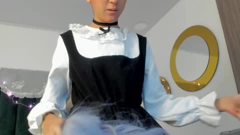 Snapshot of bonniecute_ chatting on 12.27.24 online show from 12.27.24