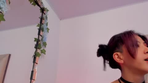 Snapshot of bonniecute_ chatting on 01.22.25 online show from 01.22.25