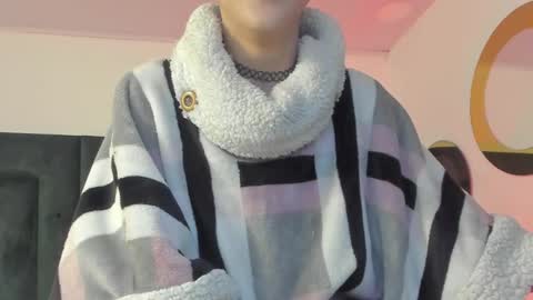 Snapshot of bonniecute_ chatting on 03.02.25 online show from 03.02.25