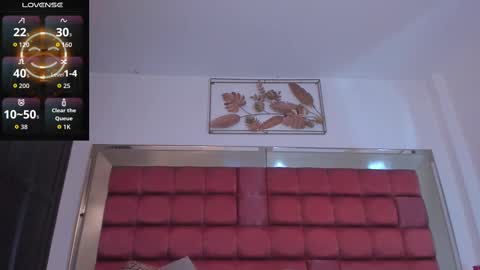 Snapshot of bonniecute_ chatting on 10.02.25 online show from 10.02.25