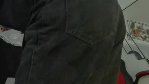 Snapshot of bonniecute_ chatting on 11.04.25 online show from 11.04.25