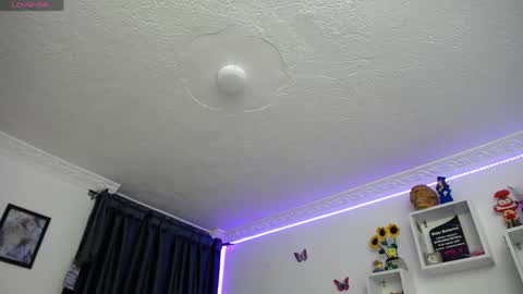 Soffy Brooks Independent model online show from 04.14.26