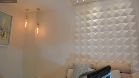 Bonny online show from 10.20.25