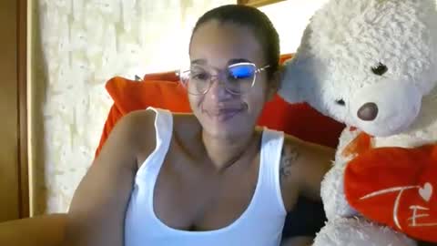 Snapshot of bonvivantb chatting on 12.27.24 Queen Bon Vivantt online show from 12.27.24