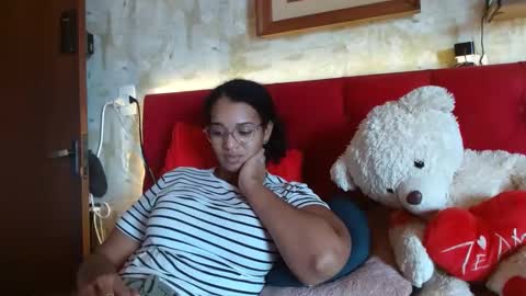 Snapshot of bonvivantb chatting on 02.14.25 Queen Bon Vivantt online show from 02.14.25