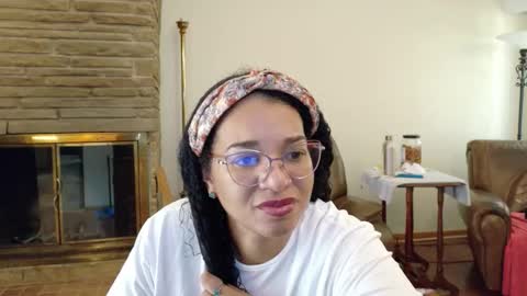 Snapshot of bonvivantb chatting on 10.17.25 Queen Bon Vivantt online show from 10.17.25