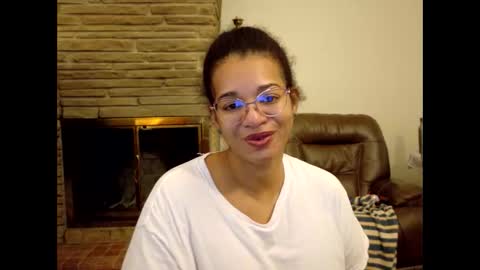 Snapshot of bonvivantb chatting on 11.07.25 Queen Bon Vivantt online show from 11.07.25