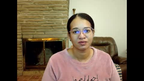 Snapshot of bonvivantb chatting on 11.10.25 Queen Bon Vivantt online show from 11.10.25