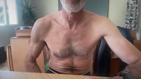 Snapshot of bonzo21 chatting on 04.09.26 bonzo21 online show from 04.09.26