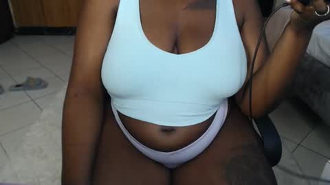 Snapshot of booby_candy chatting on 09.20.25 booby_candy online show from 09.20.25