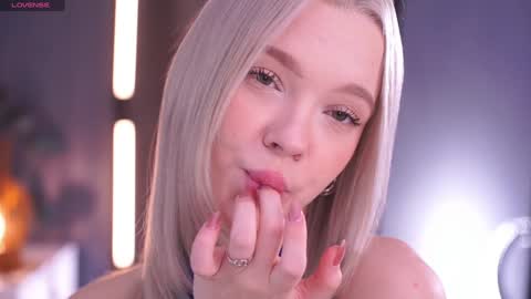 Alina online show from 11.28.25