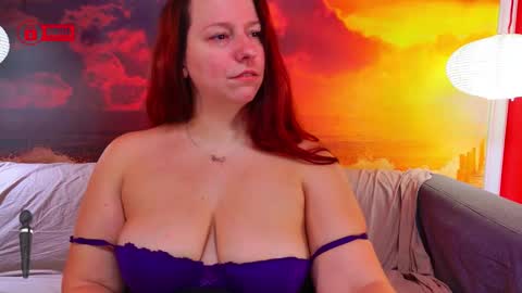 BoobyIANAx online show from 10.19.25