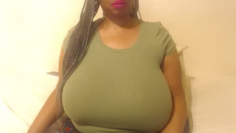 boobyqueen online show from 11.21.25