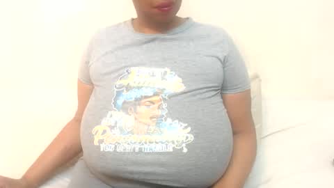 Snapshot of boobyqueen24 chatting on 04.30.26 boobyqueen online show from 04.30.26