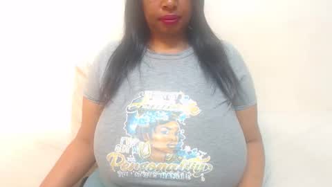 Snapshot of boobyqueen24 chatting on 05.31.26 boobyqueen online show from 05.31.26