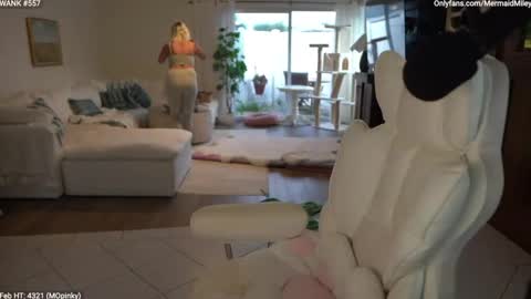 Miley online show from 02.10.26