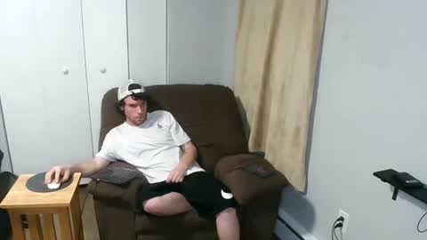 Snapshot of boogieflexxx chatting on 10.22.25 boogieflexxx online show from 10.22.25