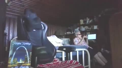 Snapshot of booshy chatting on 06.11.26 Booshwa online show from 06.11.26