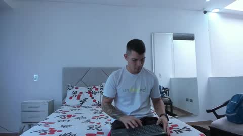 booyhott_ online show from 09.24.25