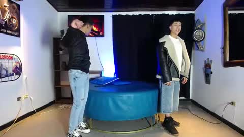 Snapshot of boranget chatting on 11.21.25 boranget online show from 11.21.25