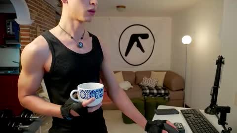 Snapshot of boream_ chatting on 03.10.26 Bream online show from 03.10.26