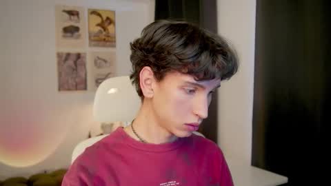 Snapshot of boream_ chatting on 03.25.26 Bream online show from 03.25.26