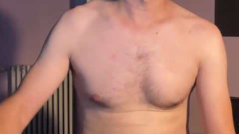 Snapshot of borisvian75019 chatting on 06.26.26 HornyBoo online show from 06.26.26