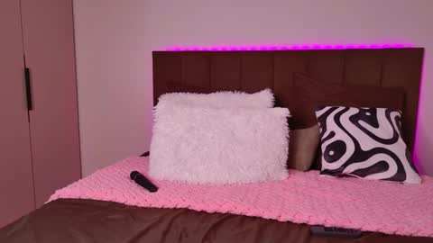 Hallie online show from 03.11.26