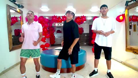 THOMAS AND DAMIAND online show from 01.20.25