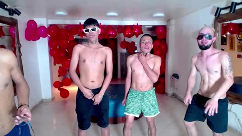 THOMAS AND DAMIAND online show from 01.20.25