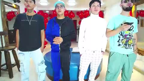 THOMAS AND DAMIAND online show from 01.22.25