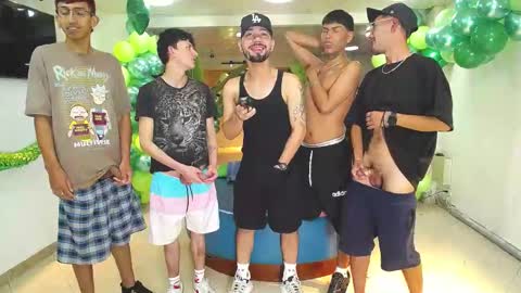 THOMAS AND DAMIAND online show from 03.08.25