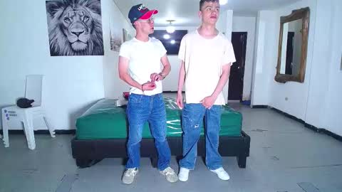 THOMAS AND DAMIAND online show from 11.02.25