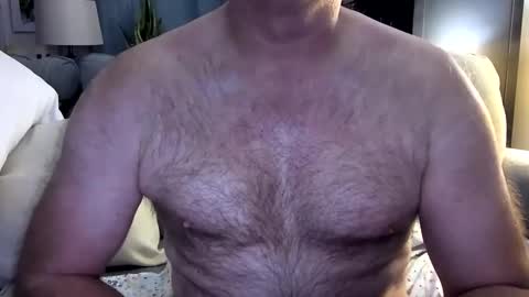 Snapshot of bose36 chatting on 10.10.25 bose36 online show from 10.10.25