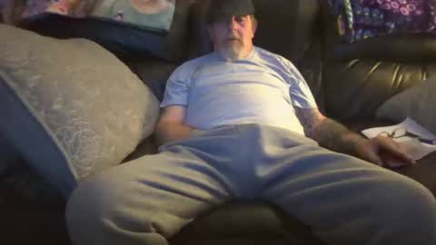 bostonguy1969 online show from 03.11.25