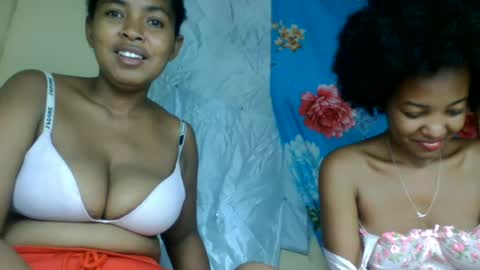Snapshot of botorielle chatting on 06.20.26 botorielle online show from 06.20.26