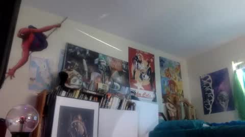 Bottomboo7 online show from 10.20.25