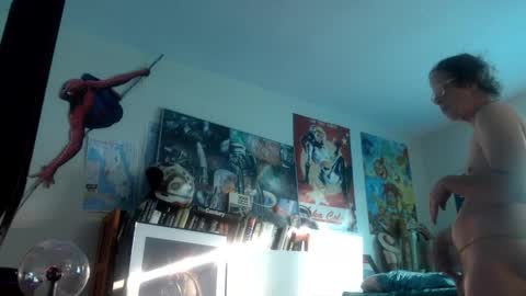 Bottomboo7 online show from 11.30.25