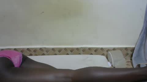 Snapshot of bouncy_vee chatting on 03.02.25 bouncy_vee online show from 03.02.25