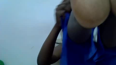 bouncy_vee online show from 04.06.26