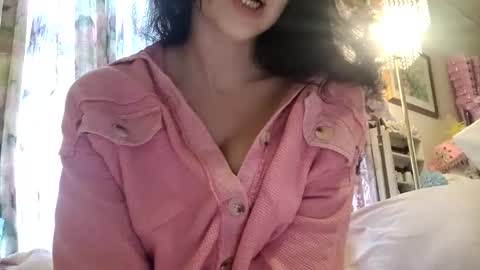 Snapshot of bouncyqueenmajesty chatting on 03.01.25 Bouncy Queen Majesty online show from 03.01.25