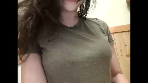 Snapshot of bouncyqueenmajesty chatting on 09.30.25 Bouncy Queen Majesty online show from 09.30.25