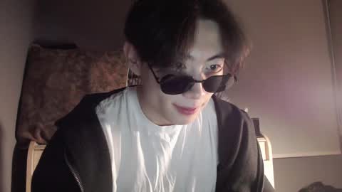Snapshot of boxman556990 chatting on 01.19.25 boxman556990 online show from 01.19.25