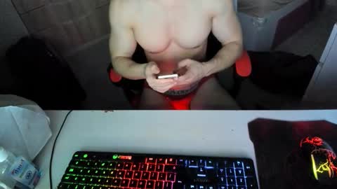 Snapshot of boy_boy22 chatting on 11.24.25 boy_boy22 online show from 11.24.25